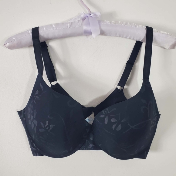 Triumph Other - Triumph Women's Underwire Support Bra Black